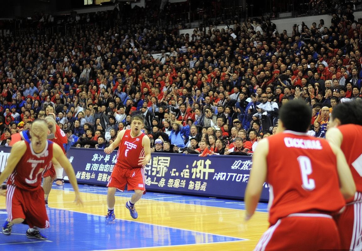 2012 CBA季后赛：青岛队VS北京队巅峰对决回顾(图3)