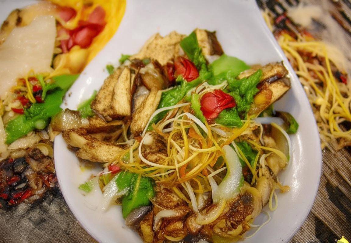 拜仁VS维拉：攻防对决解析(图3)